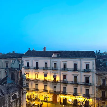 Exclusive Place-piazza Stesicoro-via Etnea Catánia